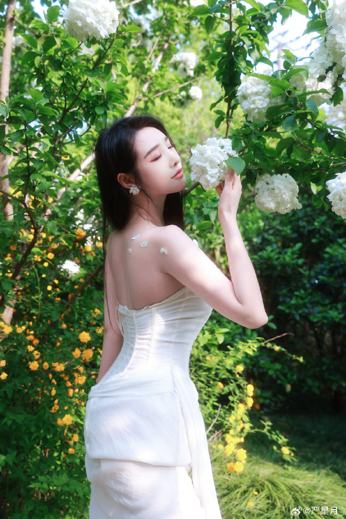 有一个韩国电影女主角叫夏娃